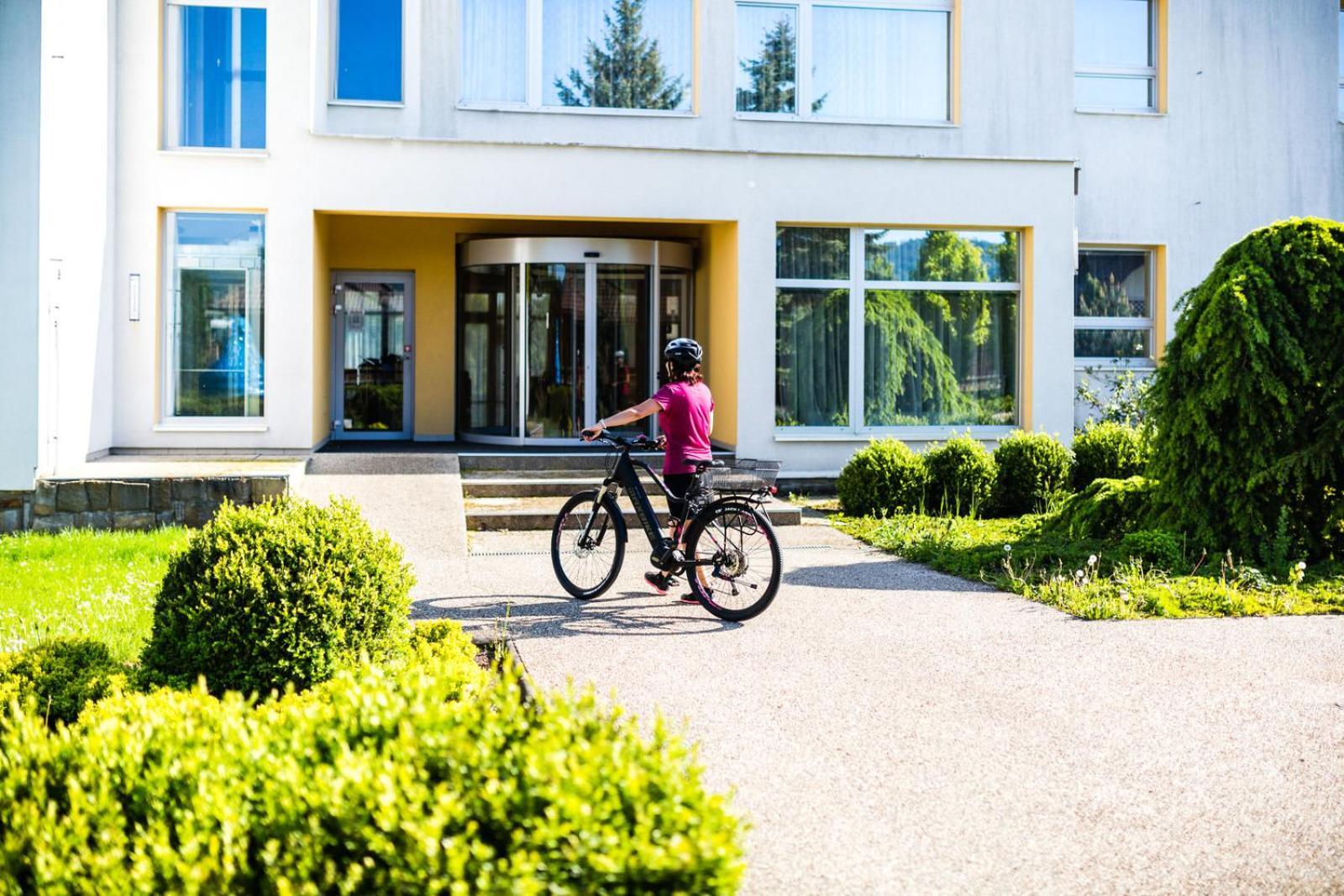 Lazensky A Wellness Hotel Nivamare Luhačovice Kültér fotó